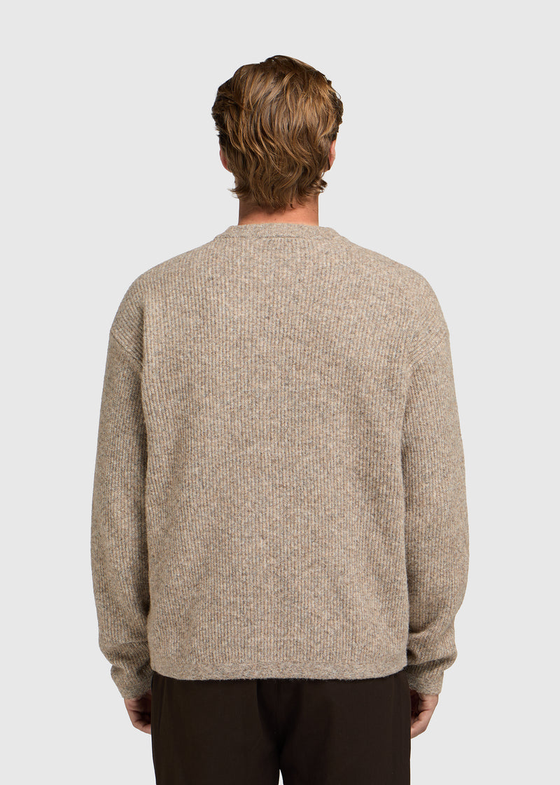 Entspannter Rundhalspullover aus Strick - Taupe