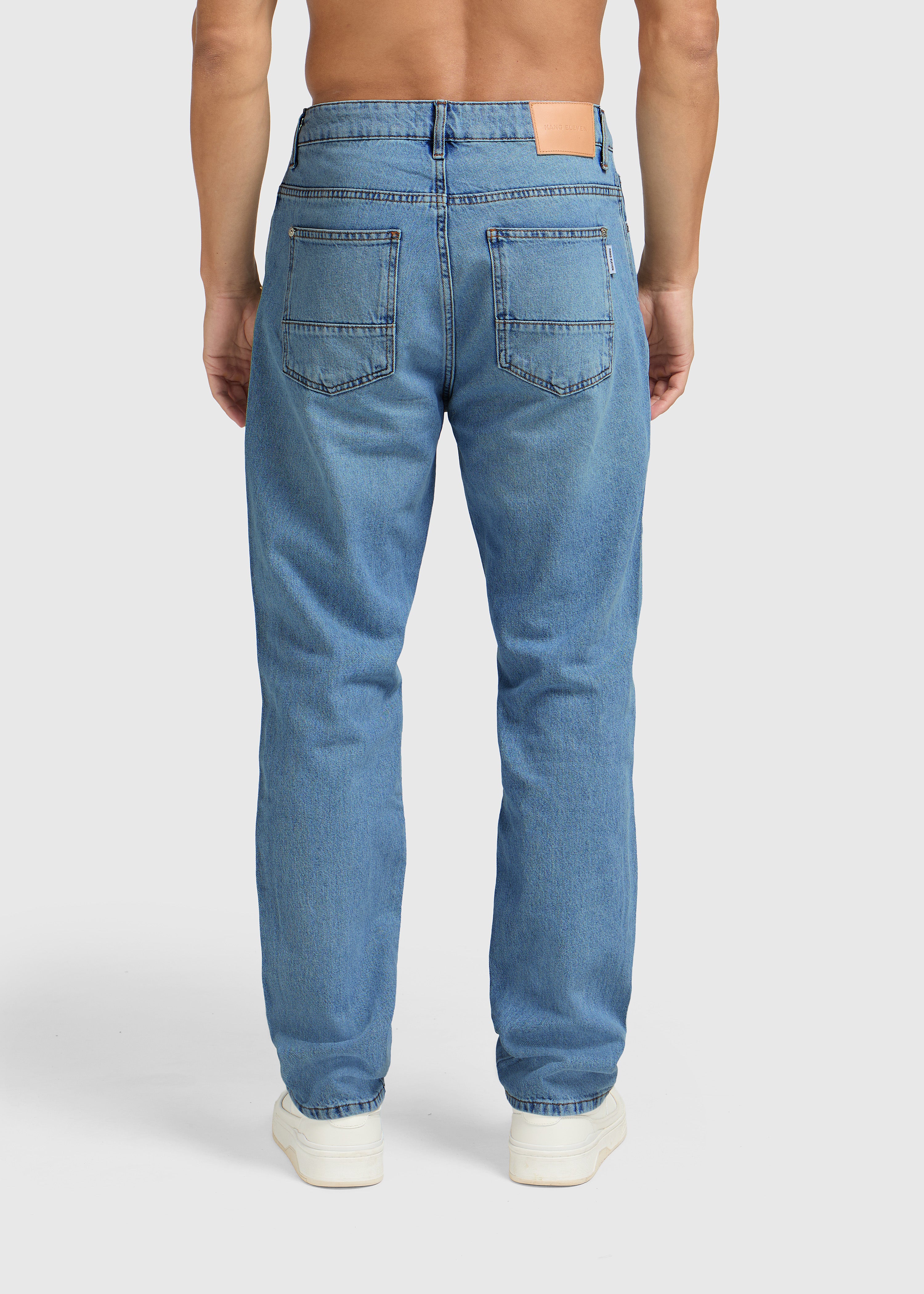 The Clean Straight Jeans - Blue Middle