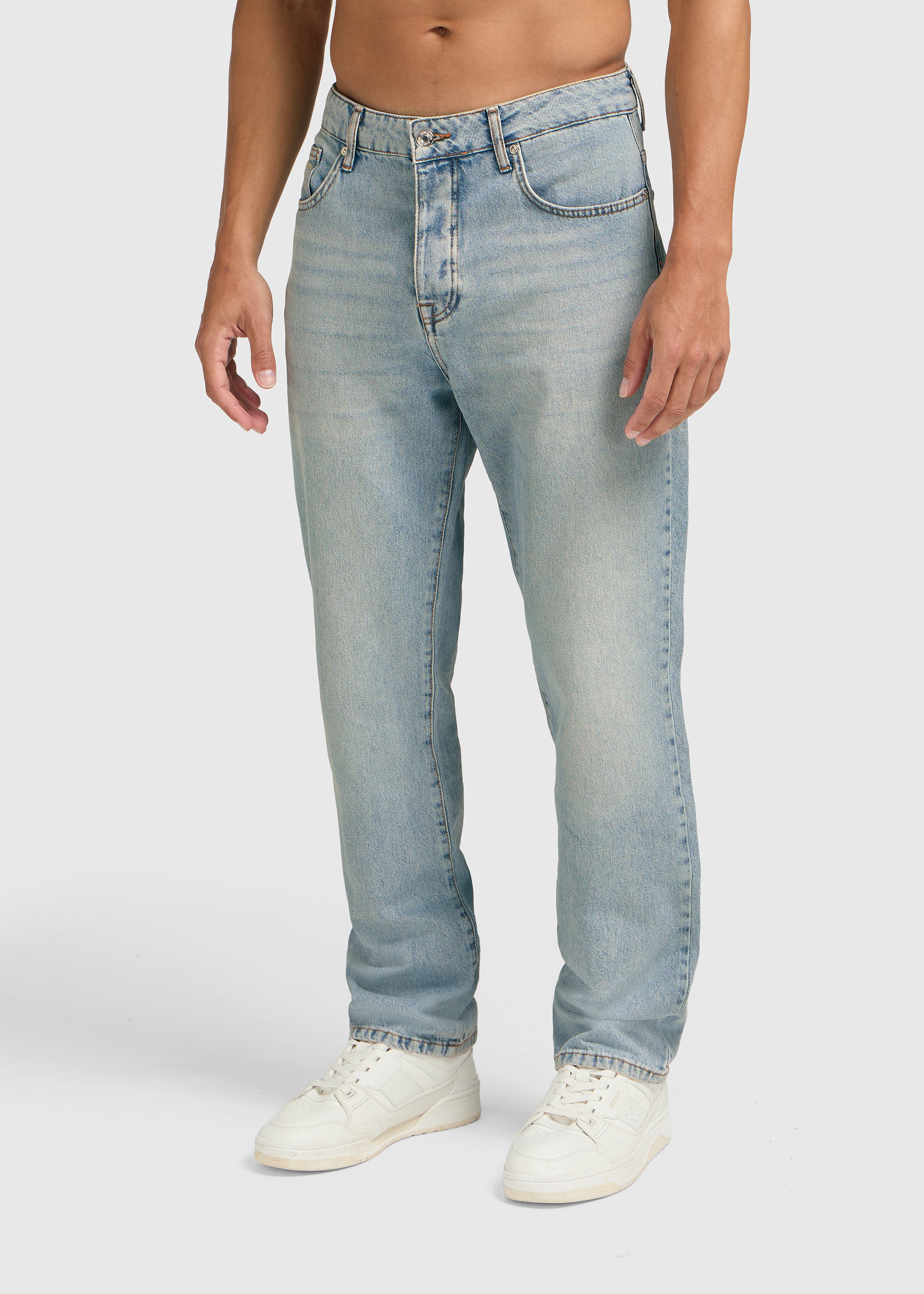 The Clean Straight Jeans - Blue Light