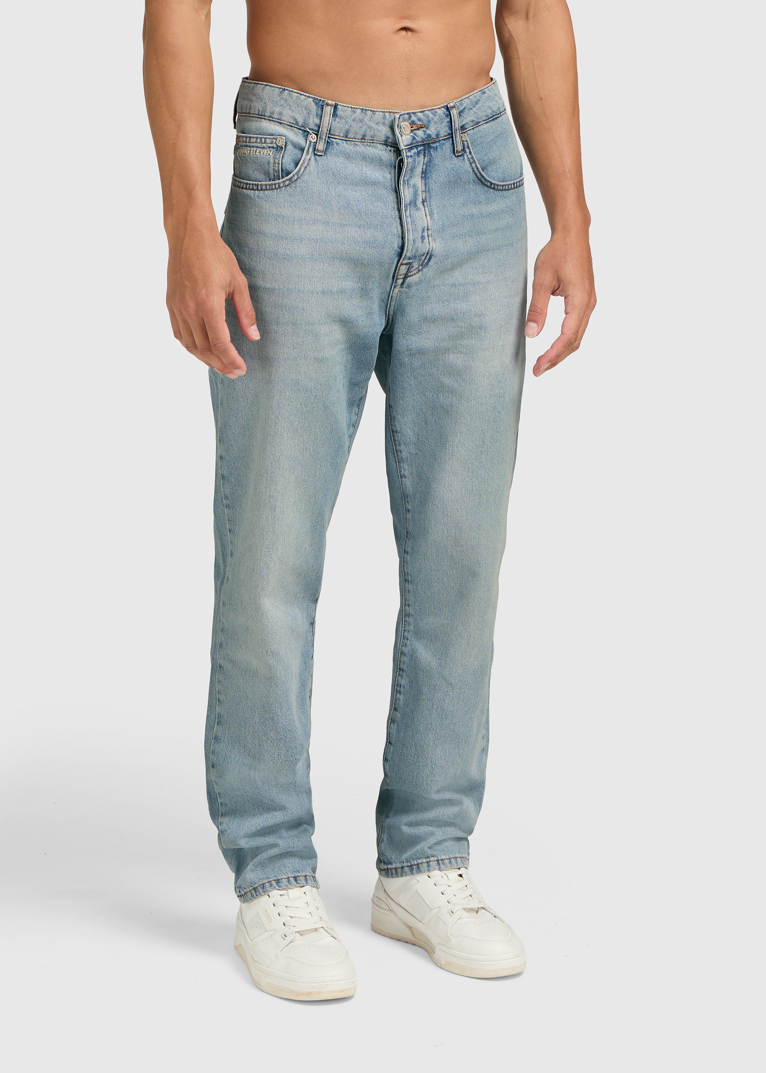 The Clean Straight Jeans - Blue Light