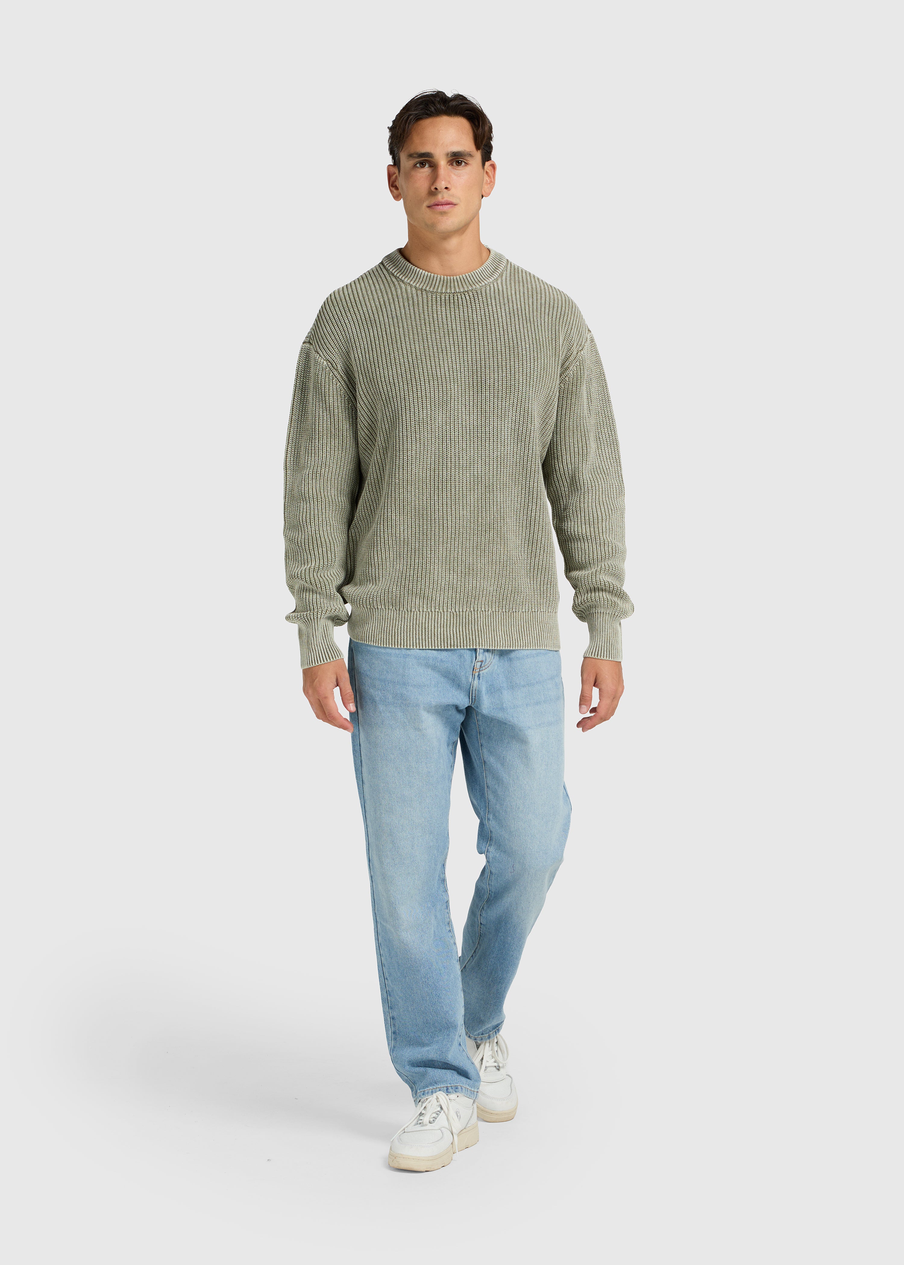 Verwaschener Strickpullover mit Rundhalsausschnitt – Olivgrün
