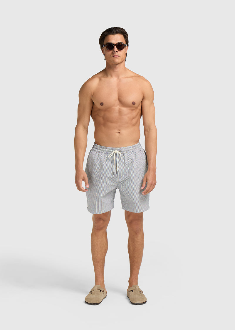 Gestreifte Seersucker-Badeshorts – Hellblau