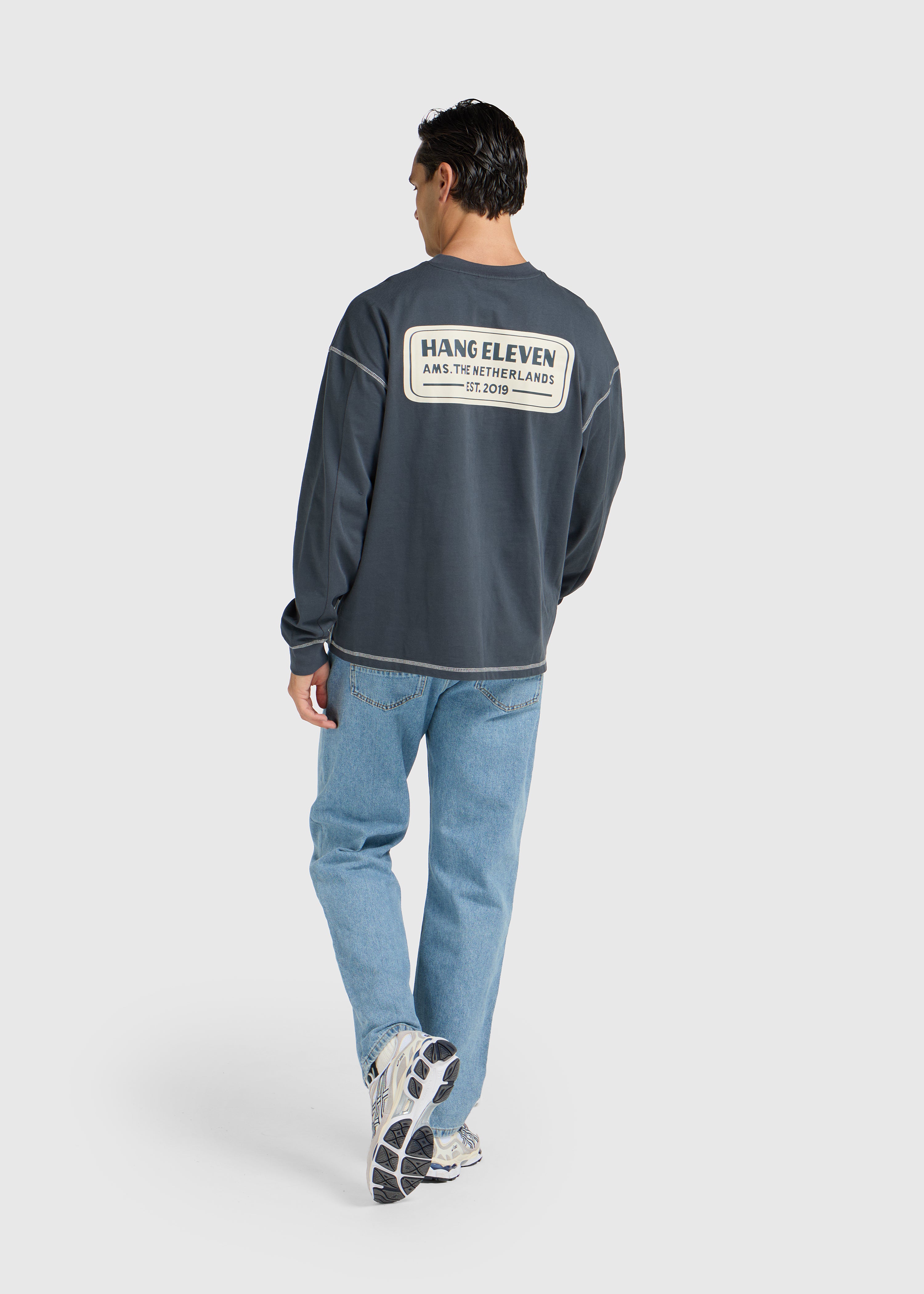 Heavy Badge Longsleeve - Navy Blue