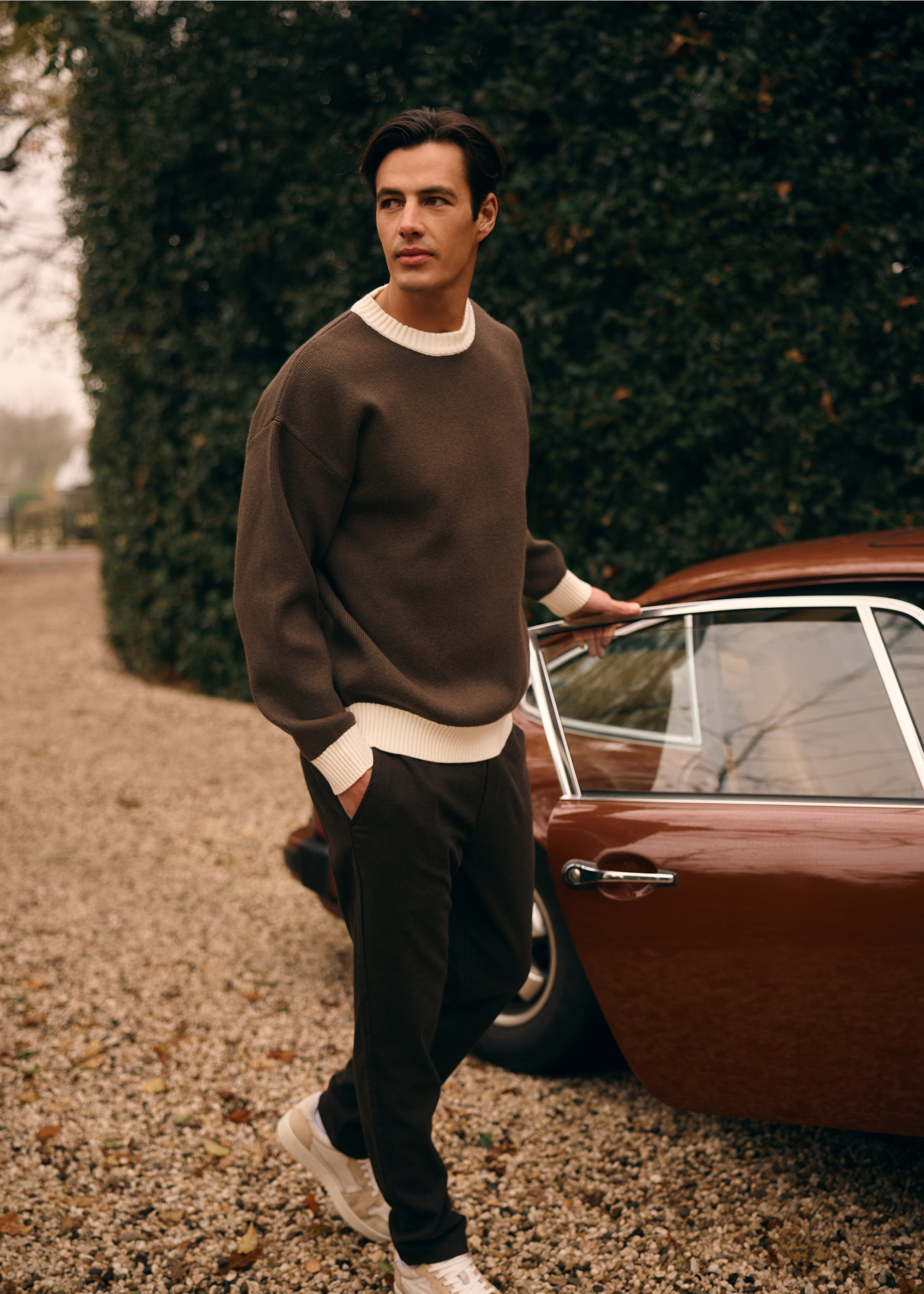 Contrast Knit - Brown