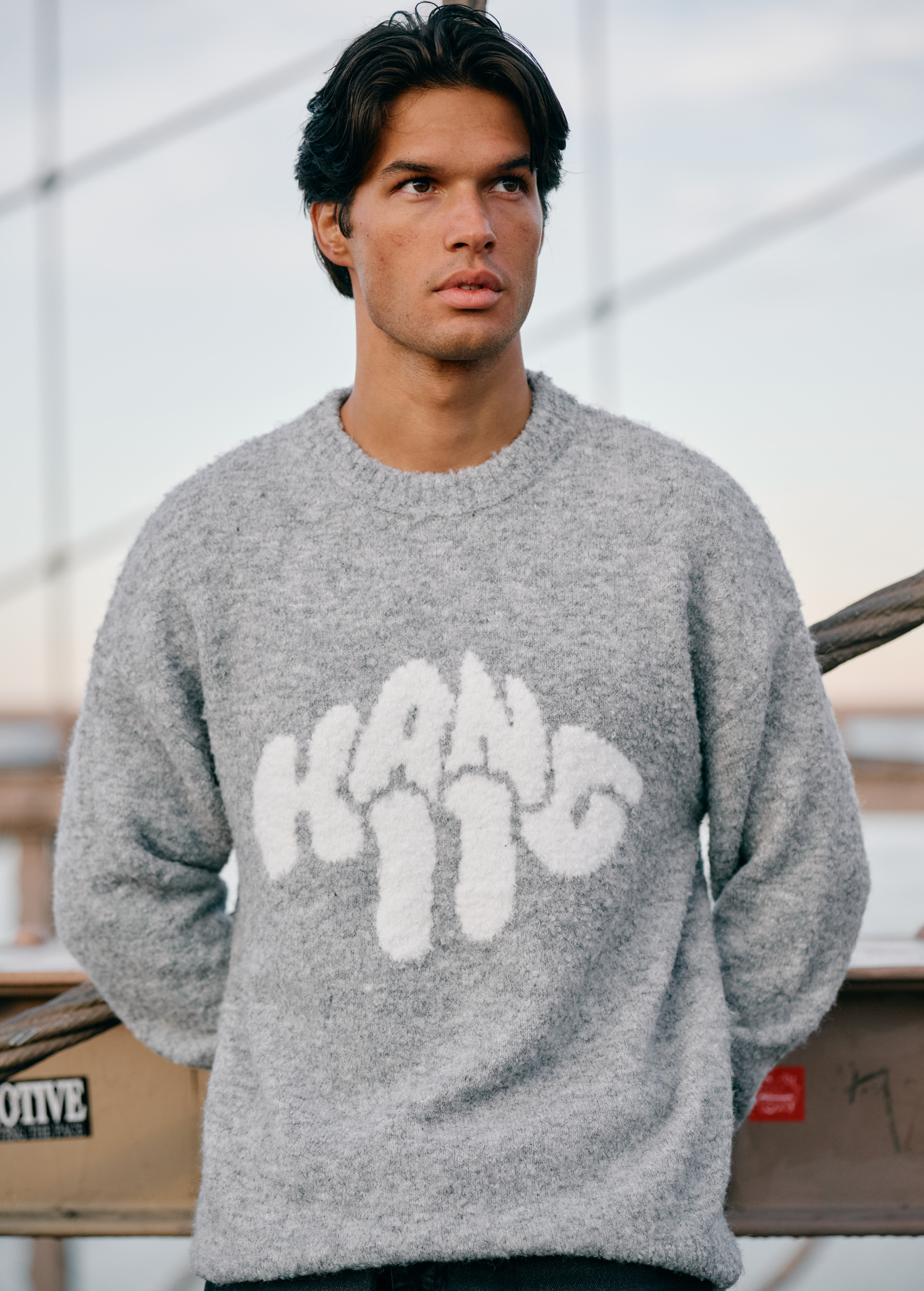 Pull en tricot bouclé avec logo - Gris mêlé