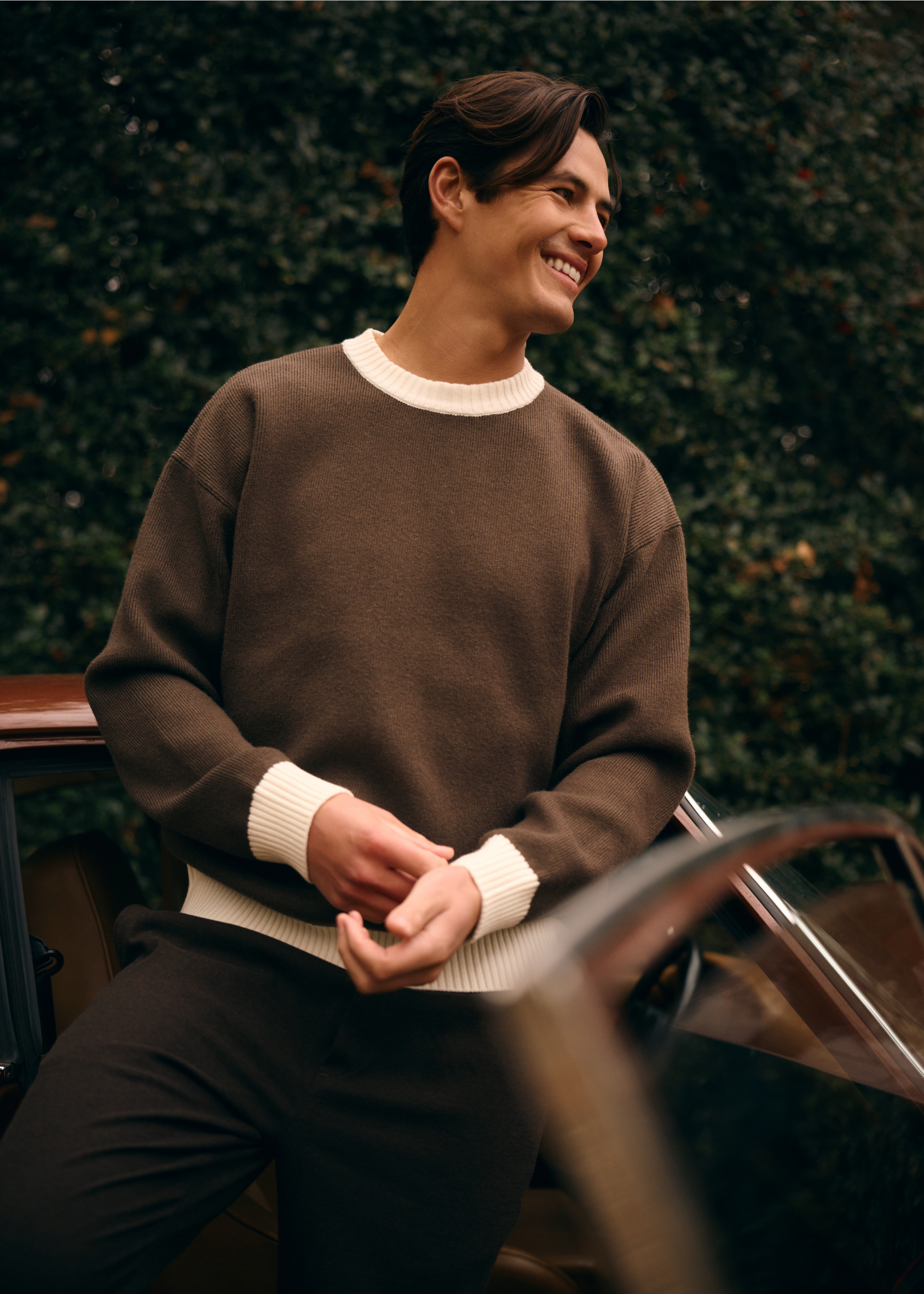 Contrast Knit - Brown