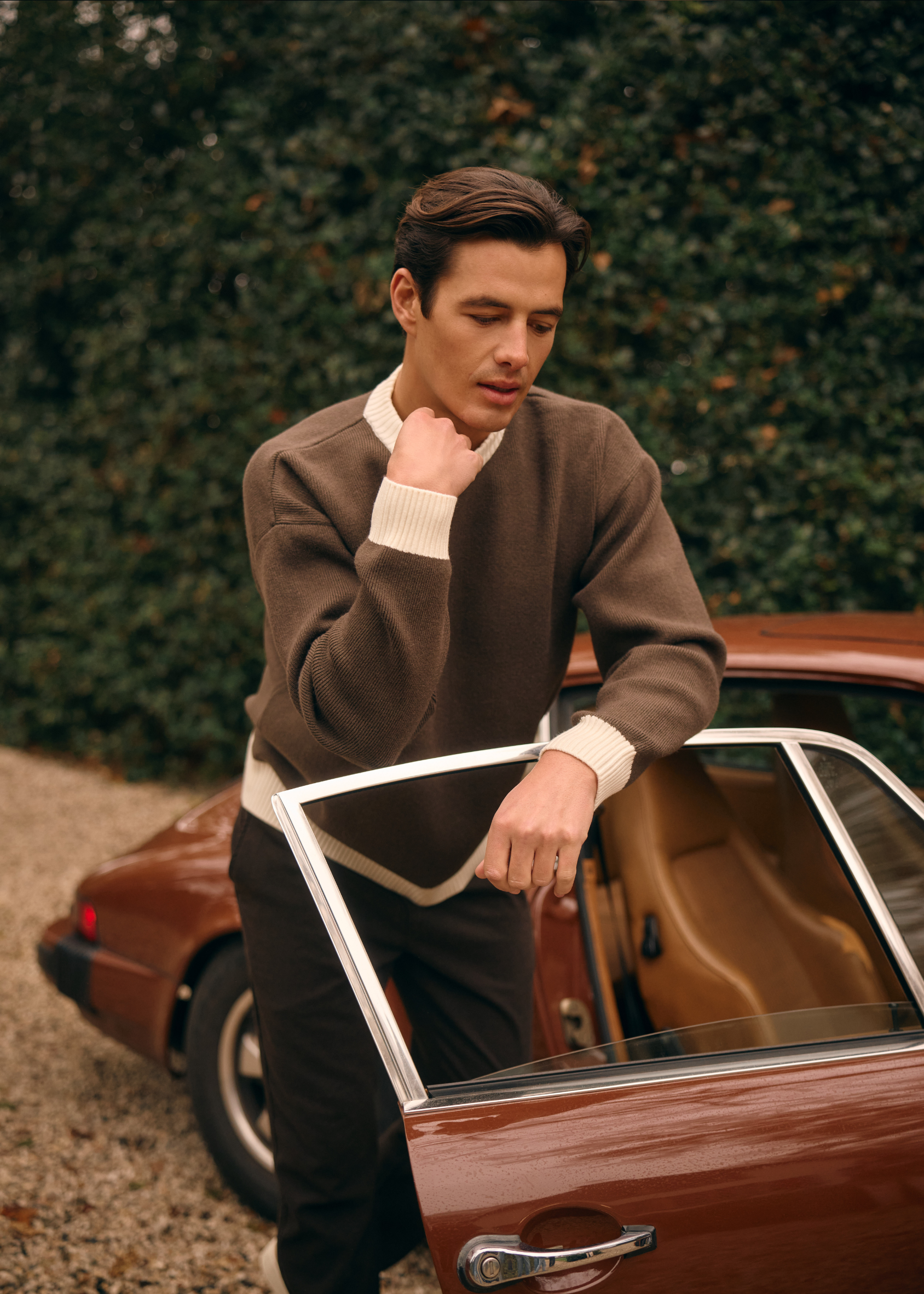 Contrast Knit - Brown