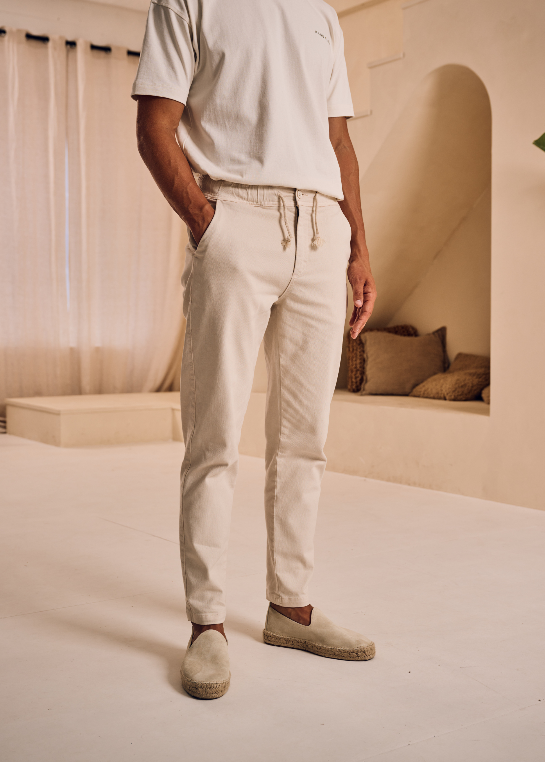 The Comfort Chino - Sand