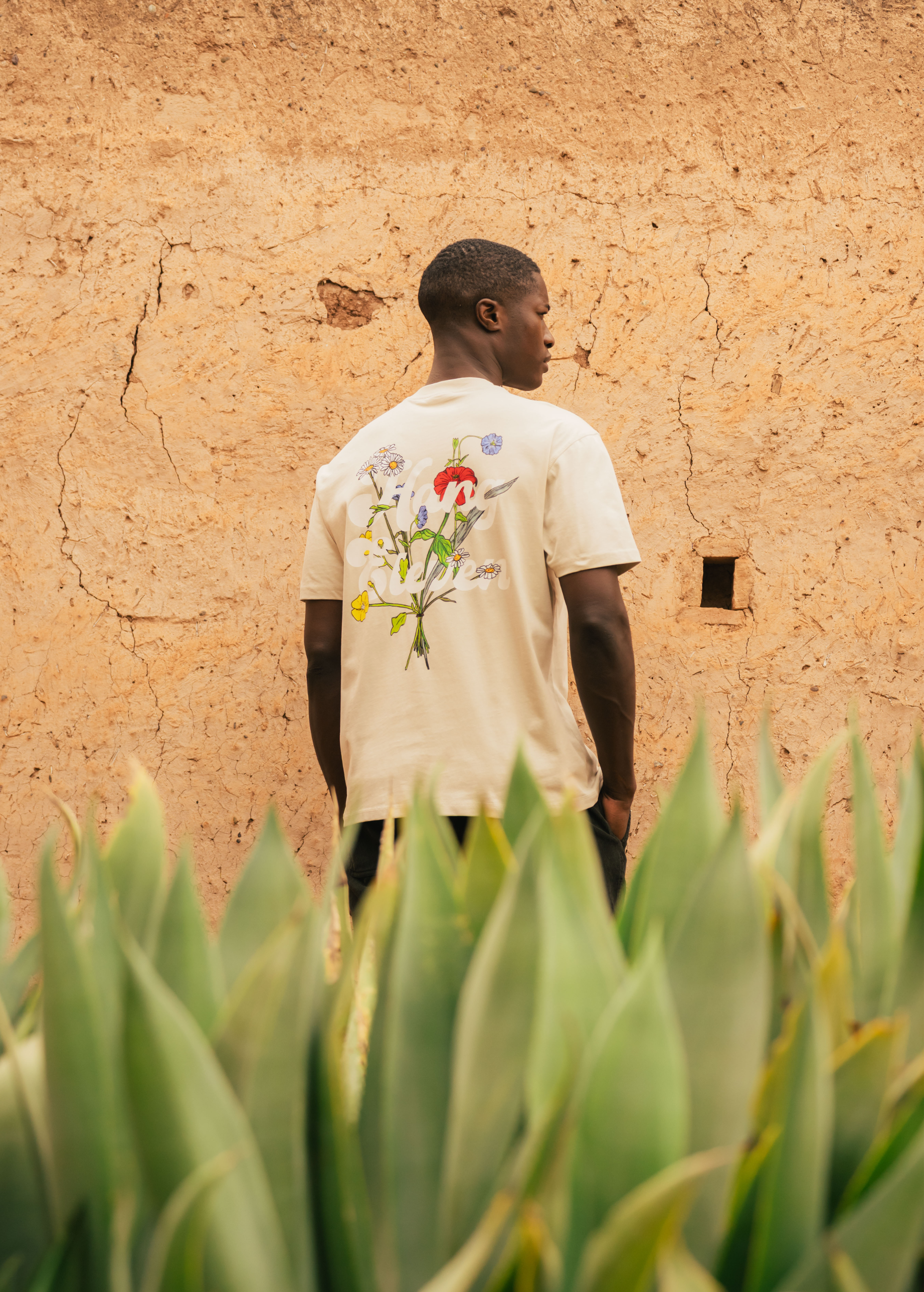 Bouquet Tee - White Sand