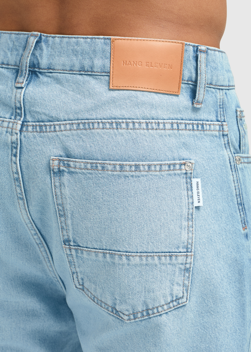 The Clean Straight Jeans - Blue Light