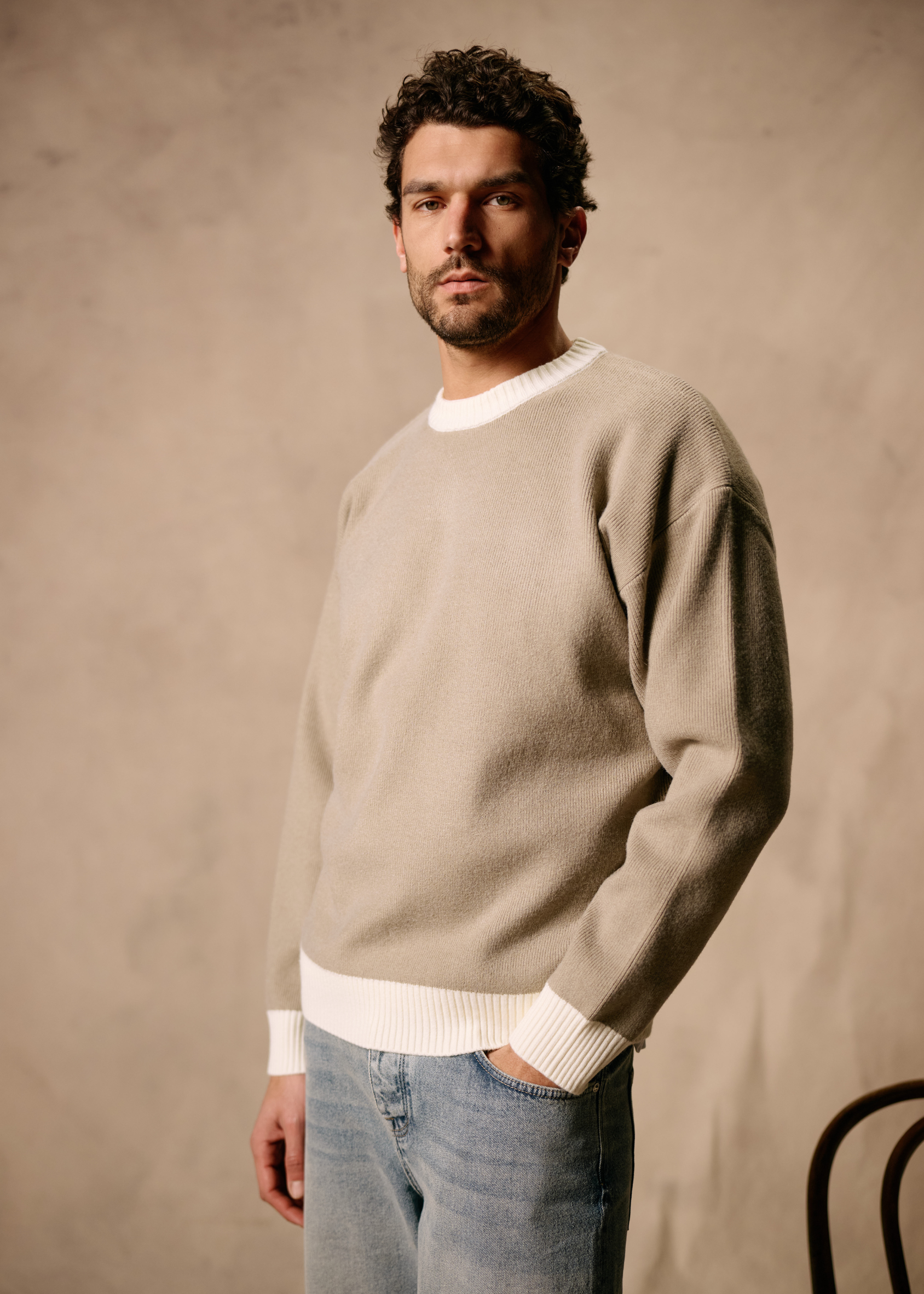 Contrast Knit Crewneck - Grey