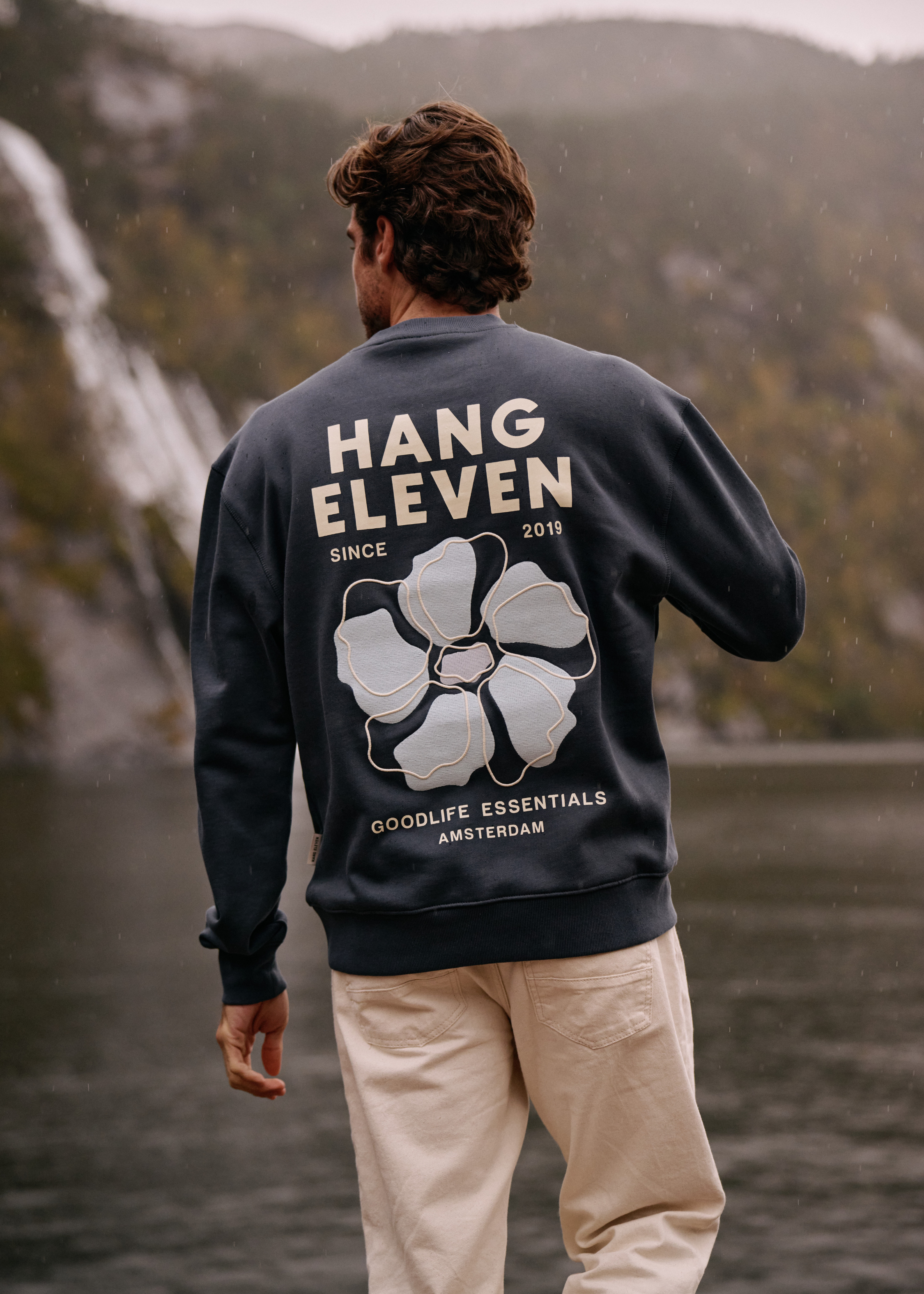 The Floral Crewneck - Ombre Blue