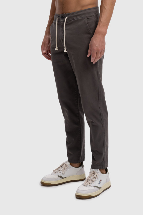 The Essential Chino - Dark Grey