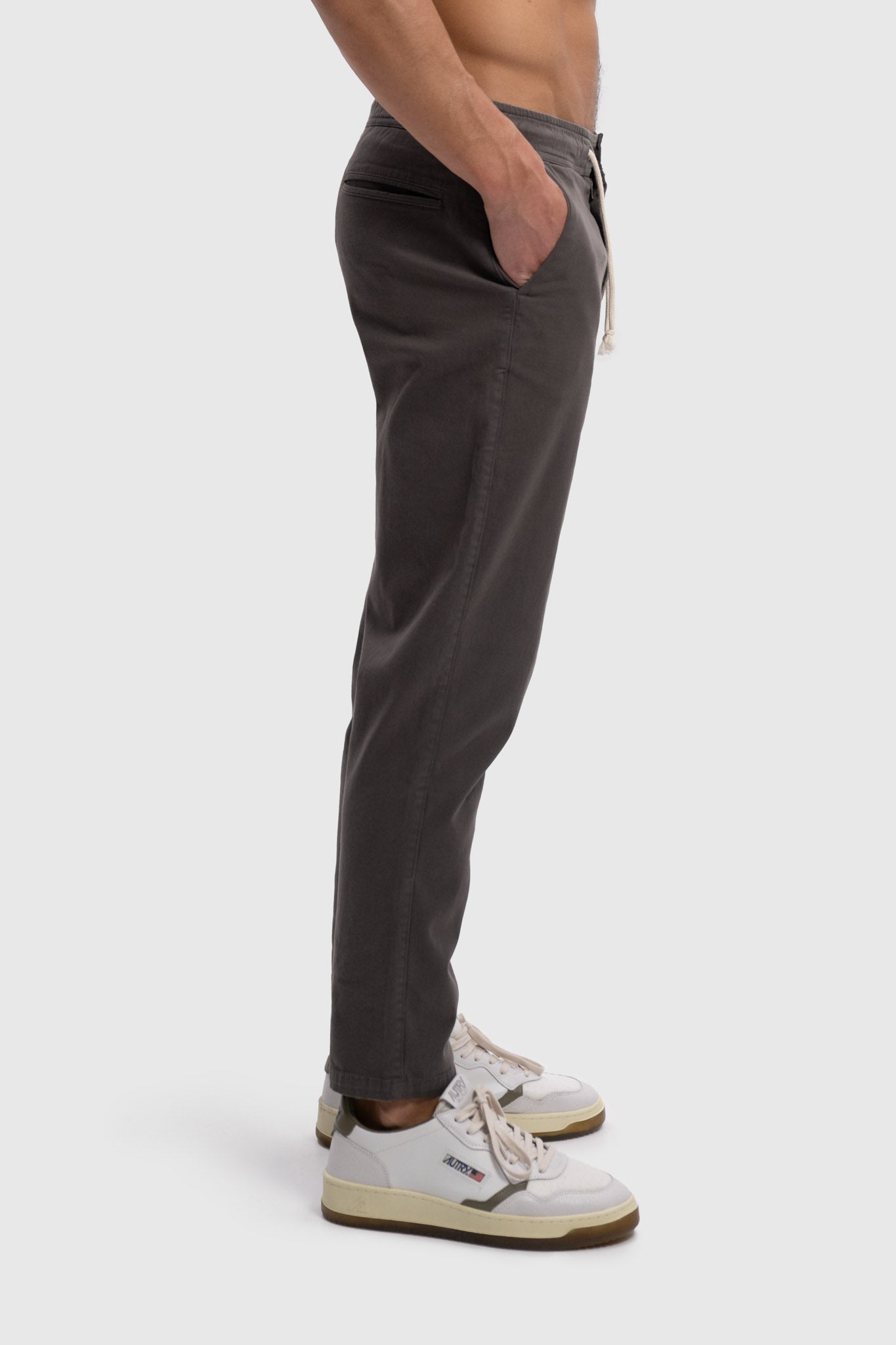 Le Chino Essentiel - Gris Foncé