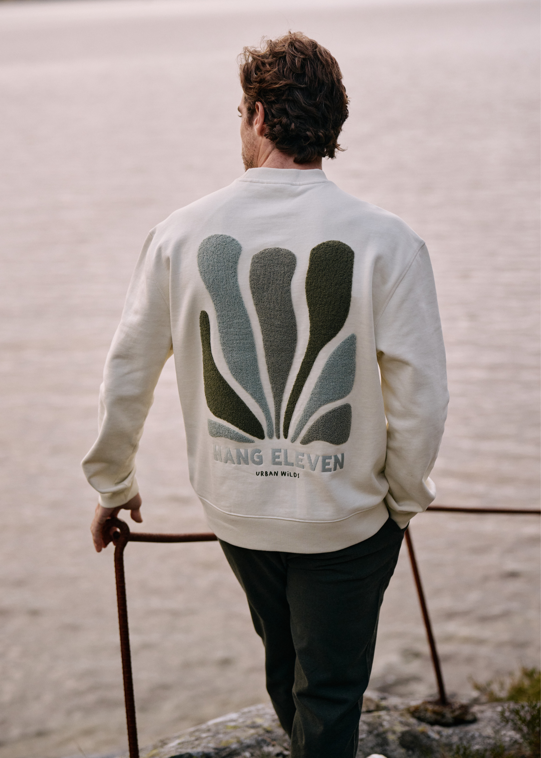 Florae Crewneck - Light Sand