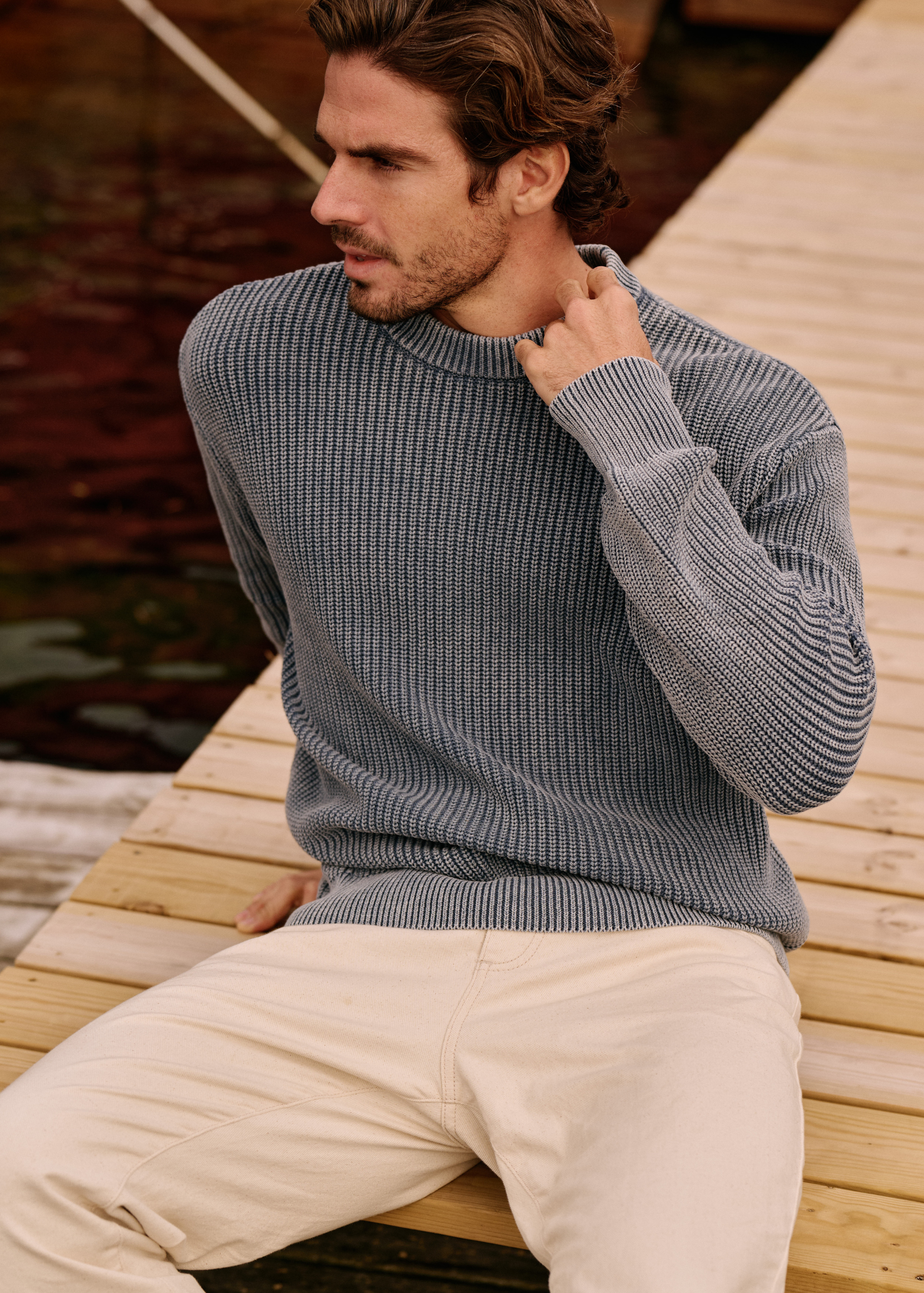 Verwaschener Strickpullover mit Rundhalsausschnitt – Steingrau