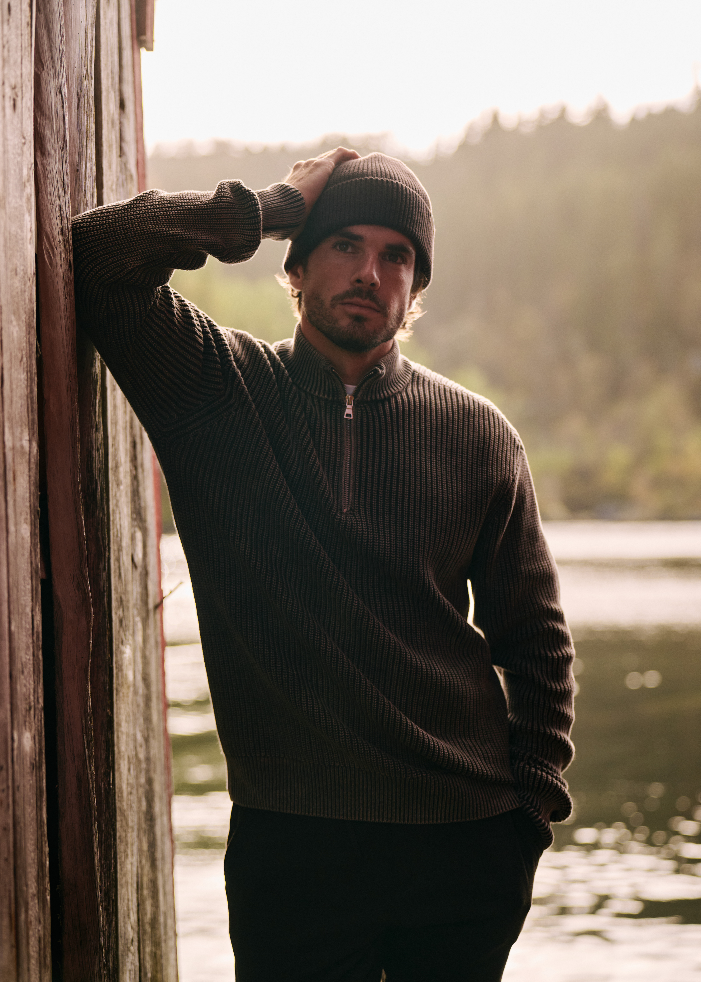 Gewaschener Strickpullover mit halbem Reißverschluss – Anthrazit