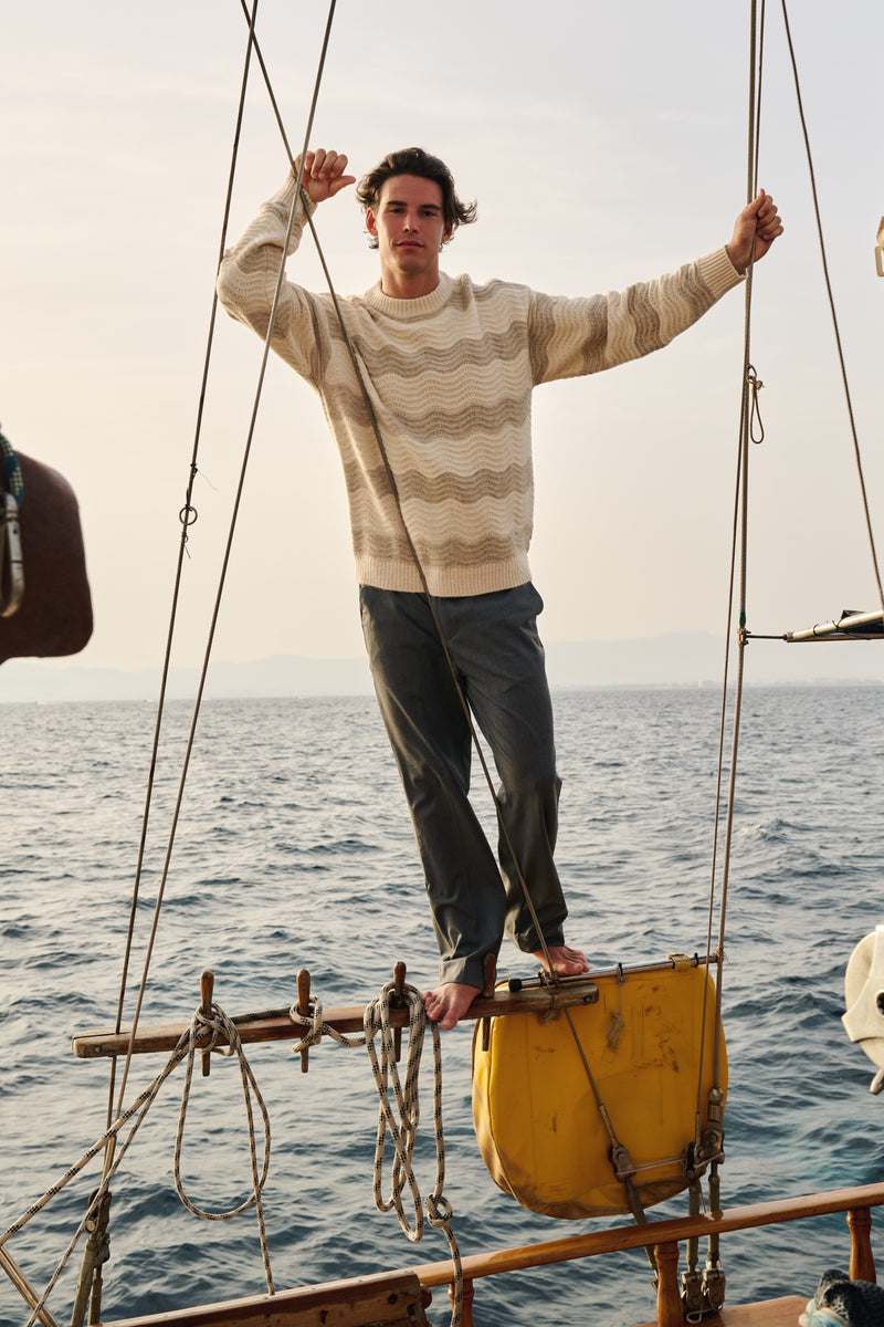 Wave Knitted Crewneck - Sand