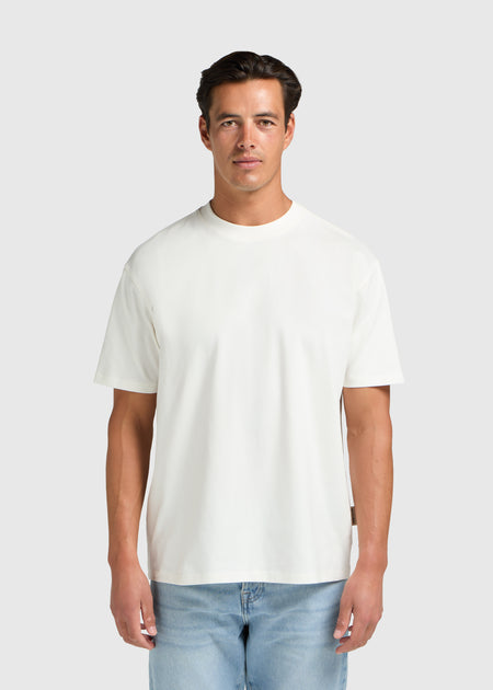 Clean Basic Tee - Cloud Dancer
