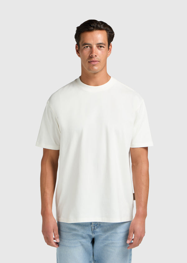 Clean Basic Tee - Cloud dancer