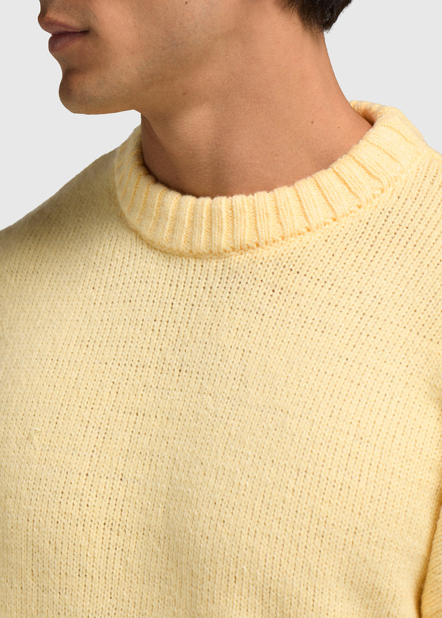 Heavy Knit Crewneck - Pastel Yellow