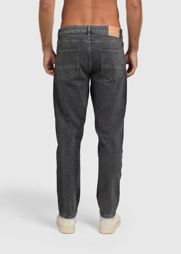 The Clean Regular Jeans - Black