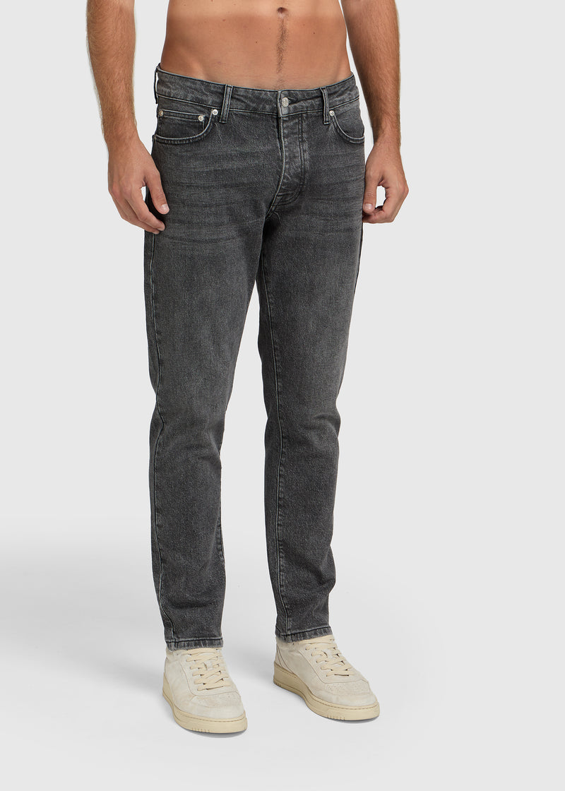 The Clean Regular Jeans - Black