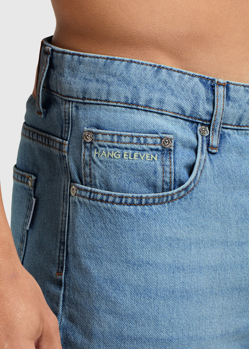 The Clean Straight Jeans - Blue Middle