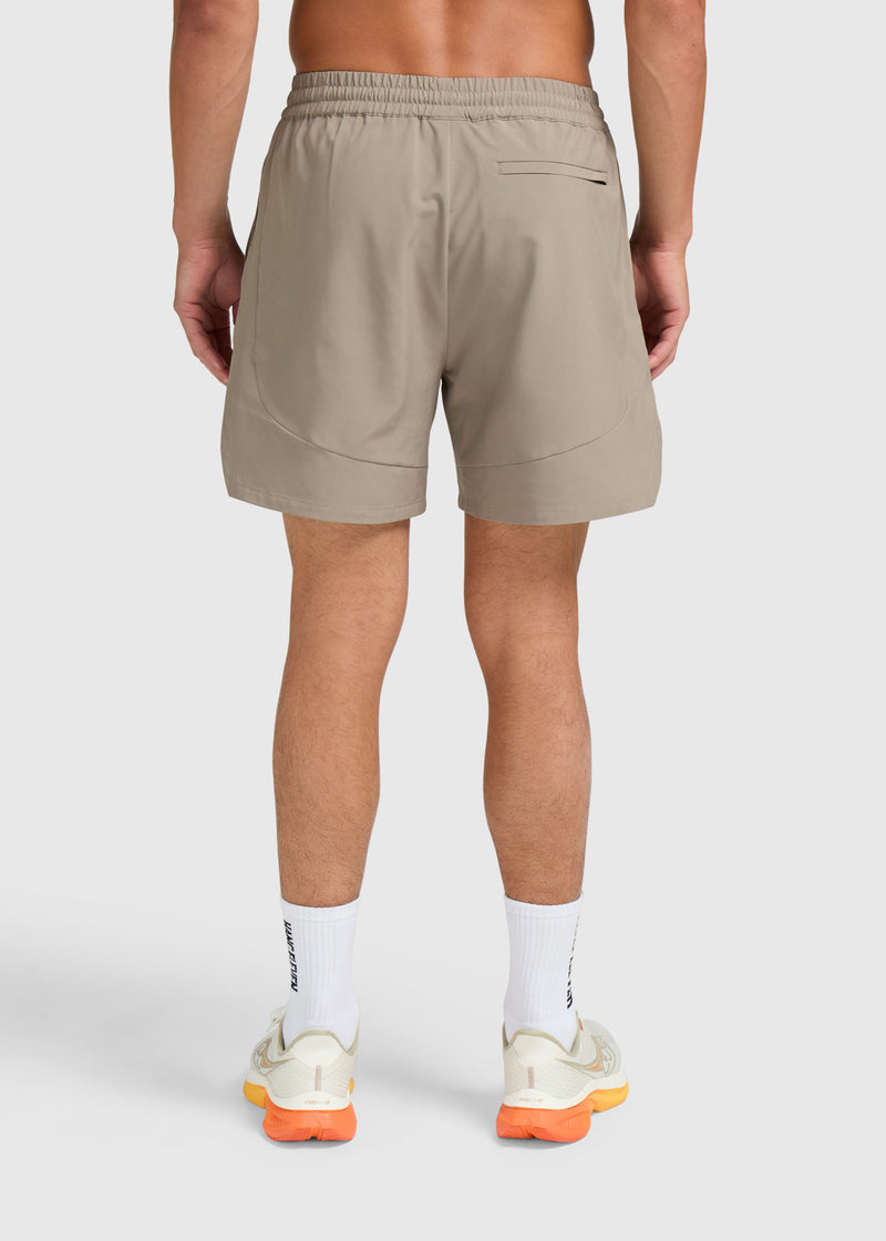 Active Performance Short - Dark Sand