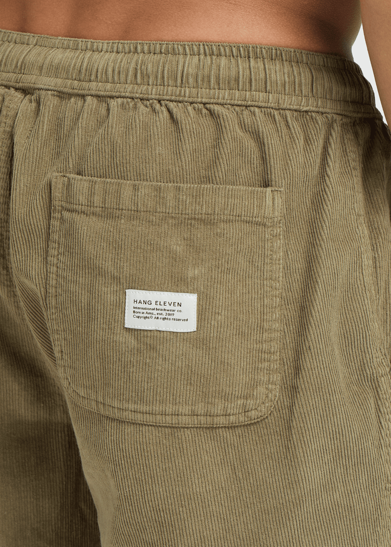 Cordshorts - Grün