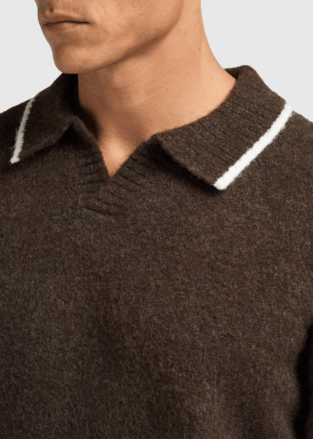 Poloshirt aus weichem Strick – Espresso