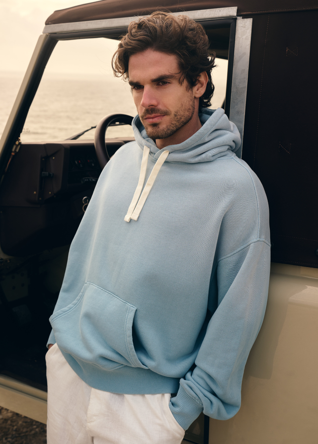Kapuzenpullover mit Farbverlauf – Hellblau