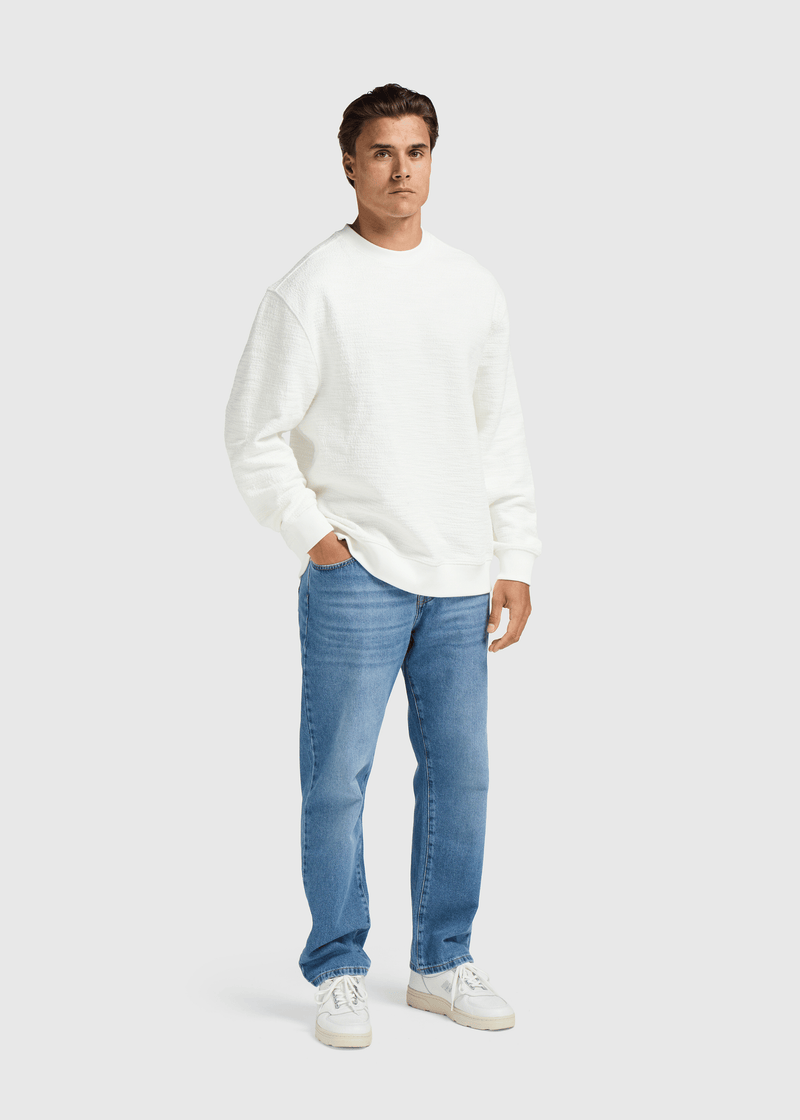 The Clean Straight Jeans - Blue Middle