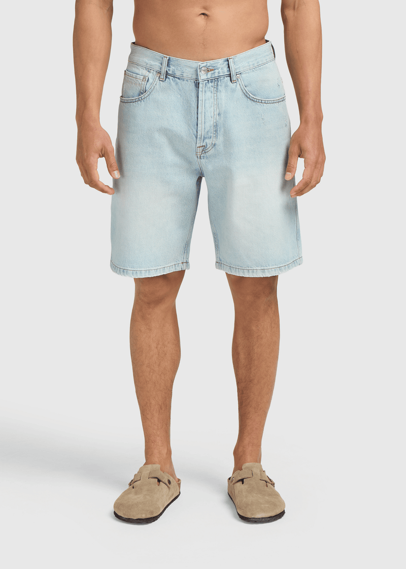 Clean Denim Short - Light Blue