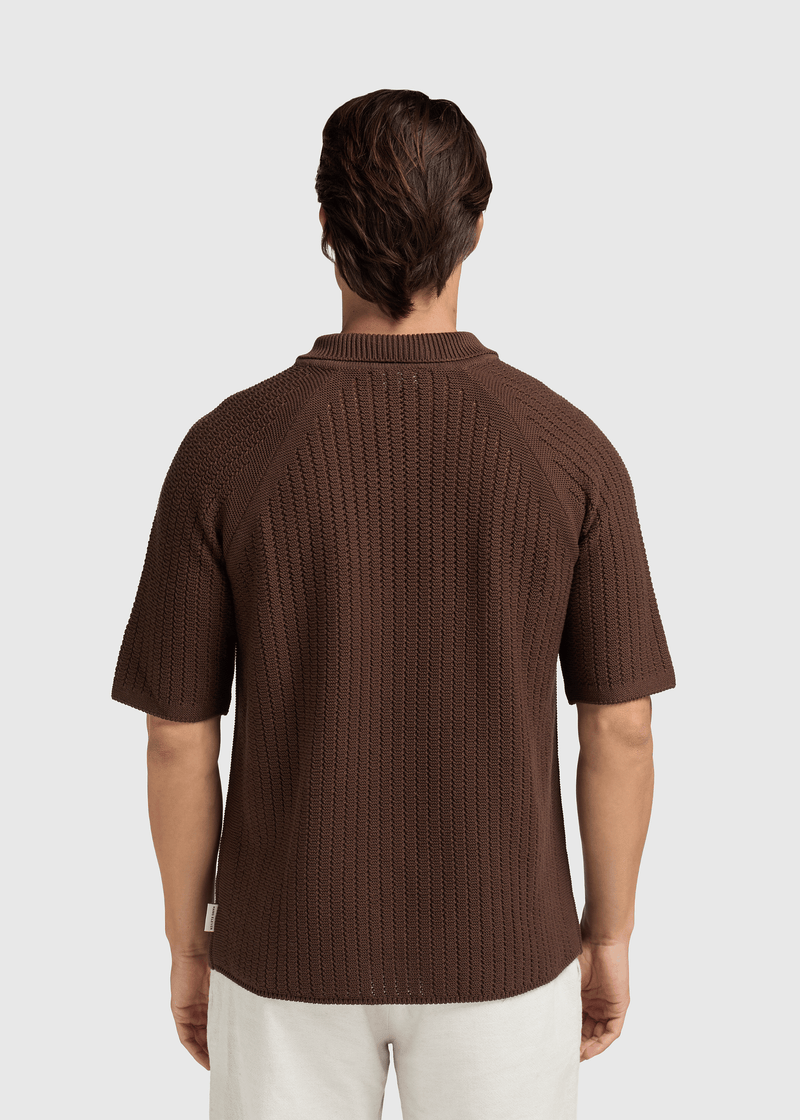 Polo mit Kontrastkragen – Braun