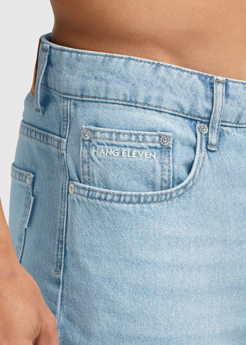 The Clean Straight Jeans - Blue Light