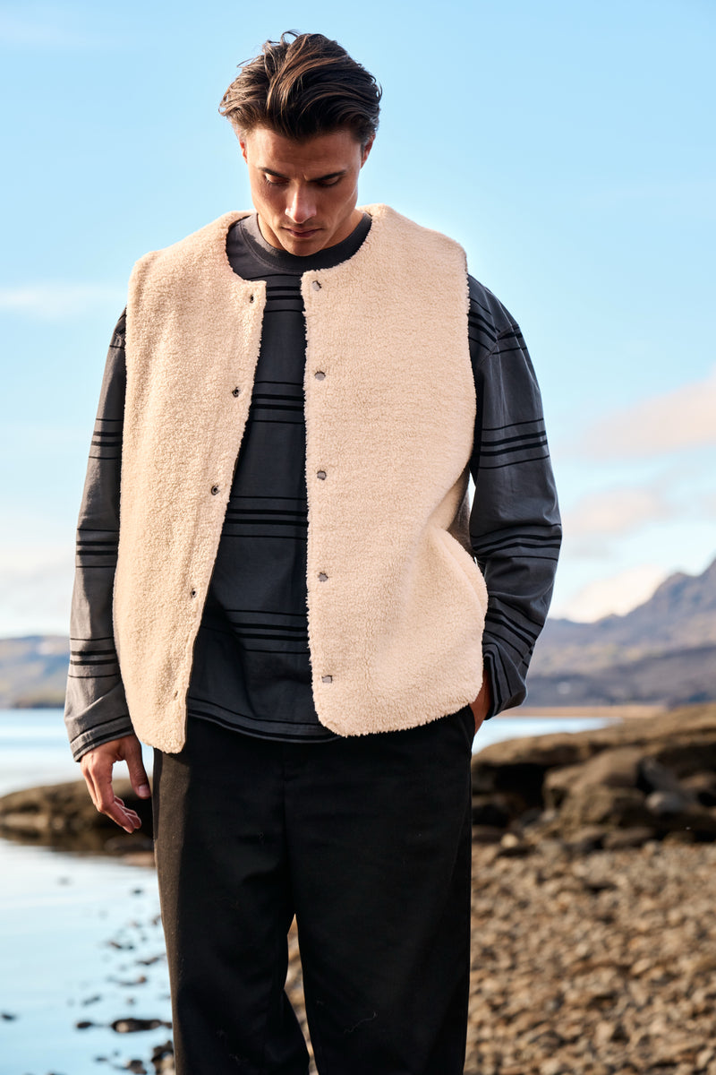 Reversible Teddy Vest - Espresso