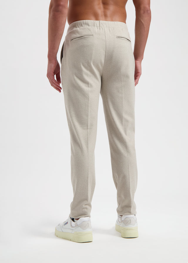 Die saubere Hose – Sandmeliert