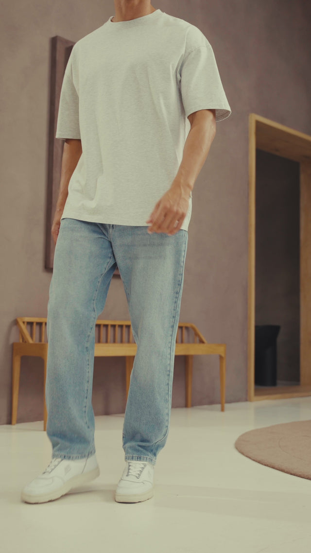 Die Clean Straight Jeans – Schwarz